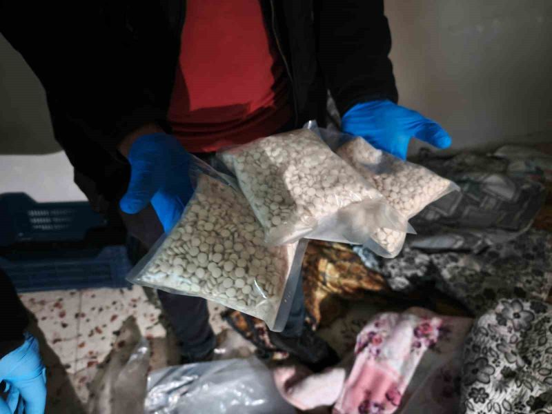 Adana’da torbacı operasyonunda 5 tutuklama