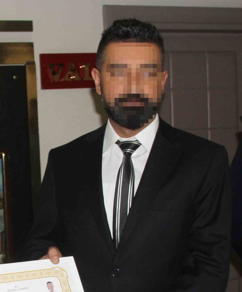 Uyuşturucu kuryesi çıkan ödüllü polise 26, savcıya 6 yıl hapis cezası verildi